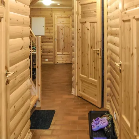 Feriehus 4 Bedroom Beautiful In Kolnes Osnes