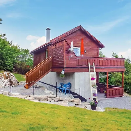 4 Bedroom Beautiful In Kolnes Dom wakacyjny Osnes